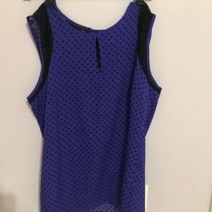 Sleeveless blouse